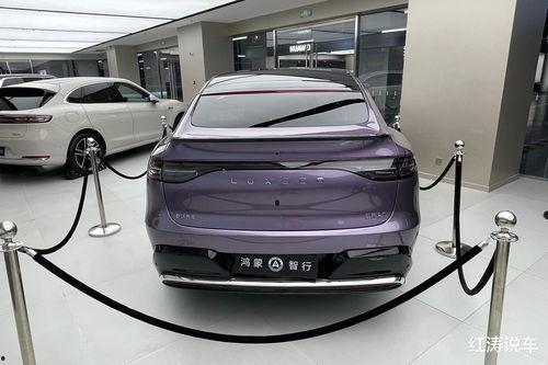 国产精品入,匠心独运，引领时代潮流的青春成长记  第2张